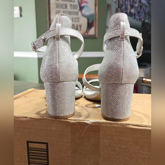 Ankis Silver Strappy Block Heel Sandals #456 - Picture 6 of 11